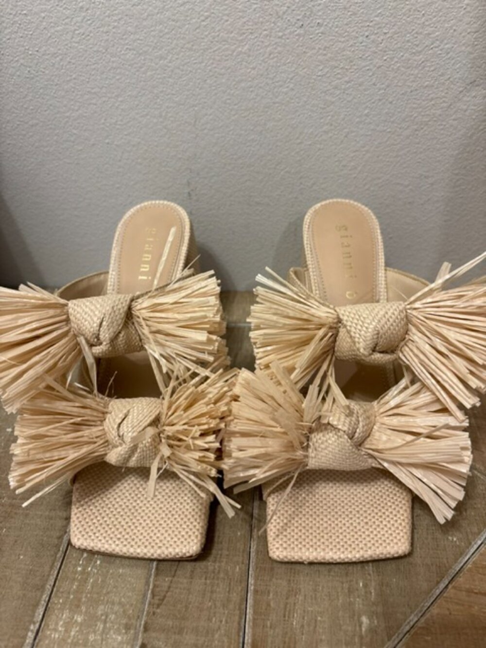 NWOT Gianni Bini Maguire Raffia Fringe Slide Sandals Women's Size 8 (no box) - Picture 7 of 7